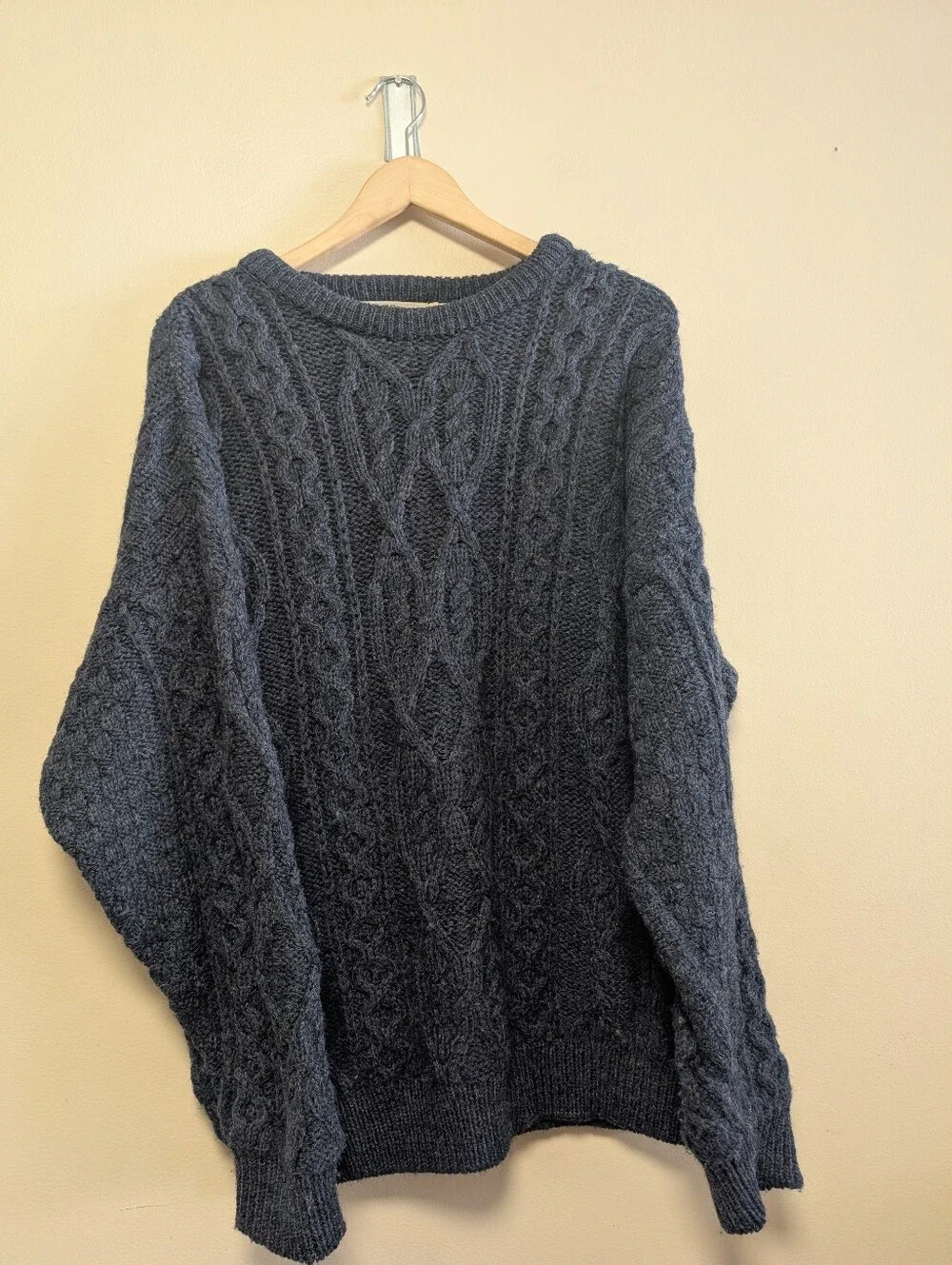 Adirondacks Ireland 100% Merino Wool Cable Knit Sweater L
